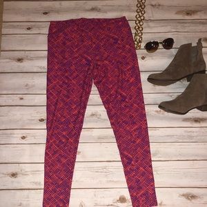 LuLaRoe Tall & Curvy leggings